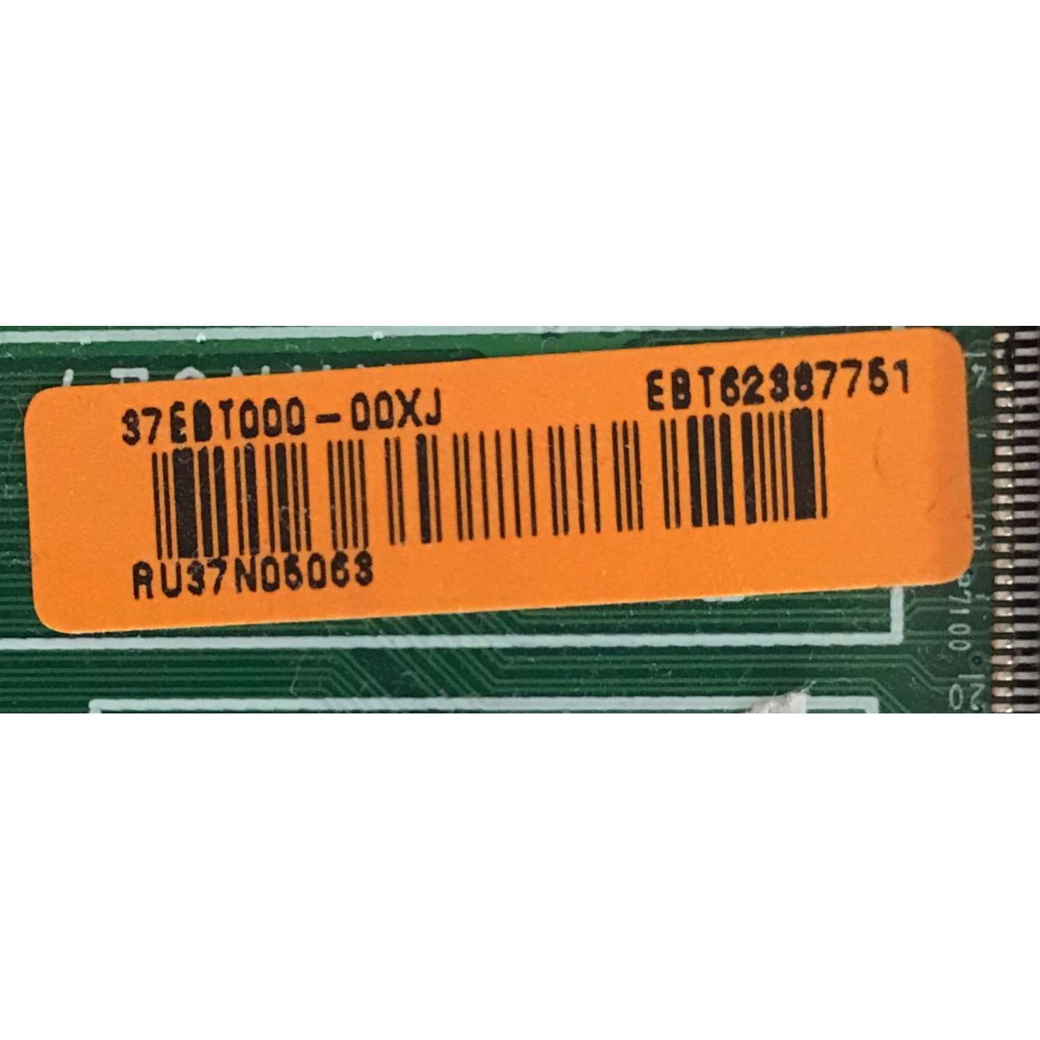 KIT DE TARJETAS PARA TV LG / MAIN EBT62387751 / EAX64872104(1.0) / FUENTE EAY62810801 / EAX64905501(2.0) / T-CON 6871L-3152B / 6870C-0444A / PANEL LC470DUE (SF)(R1) / MODELO 47LN5750-UH.BUSYLJR - Imagen 3